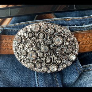 Gorgeous Nocona rhinestone belt buckle!!